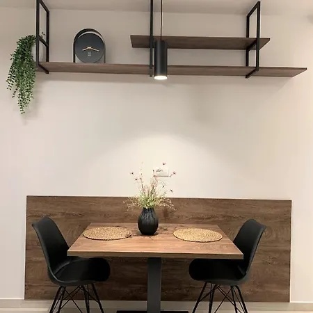 Fani - In Apartment *