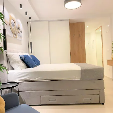 Fani - In Appartement *
