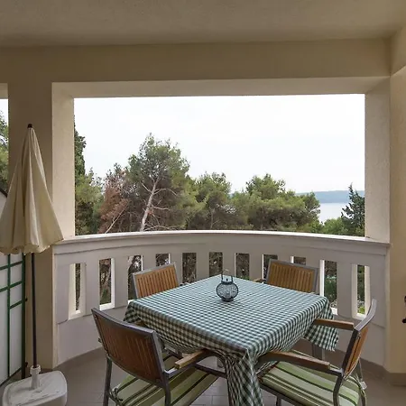 Appartement Fani - In *