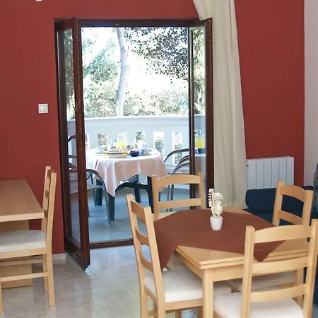 Fani - In Appartement *