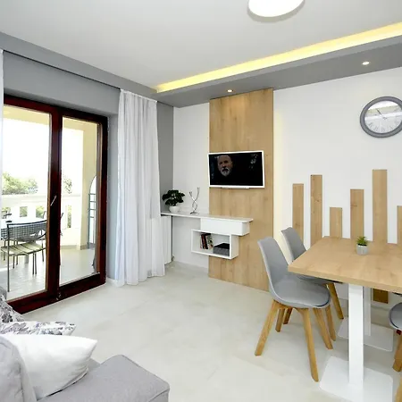 Apartment Fani - In