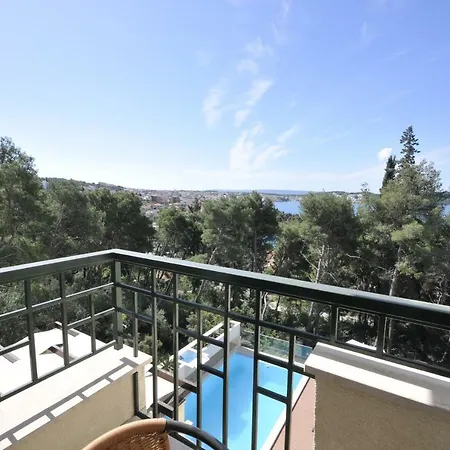 Appartement Fani - In *
