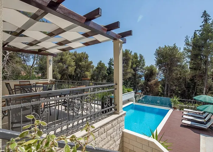 Appartement Fani - In *