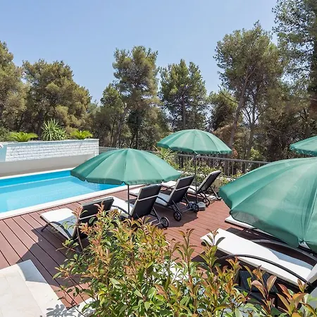 Appartement Fani - In *