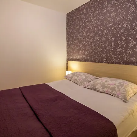 Fani - In 아파트 트로기르