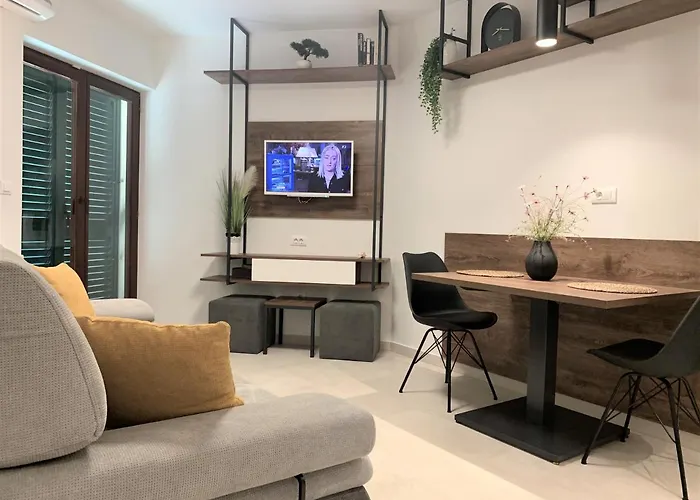 公寓 Fani - In 特罗吉尔