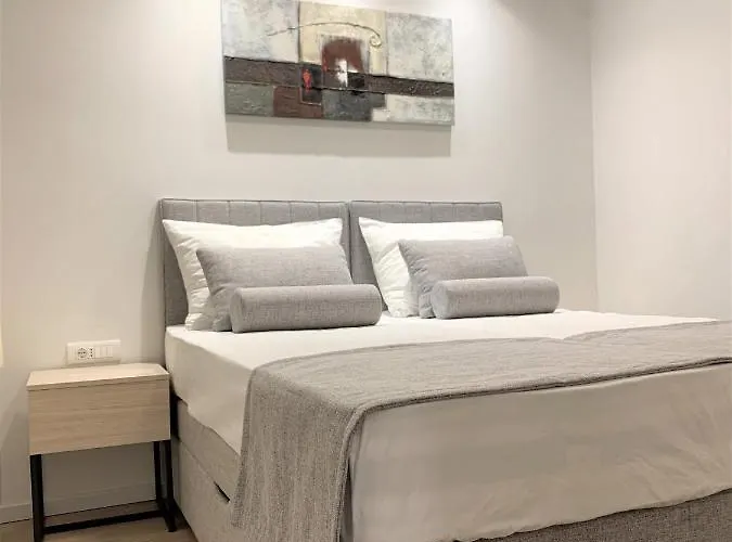 Apartamento Fani - In *